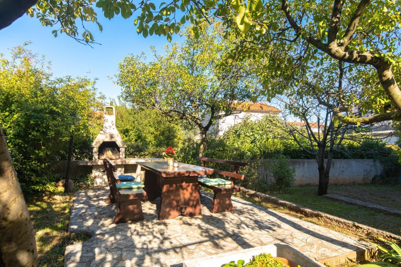2-Bedroom Krk Apartment - Near Krk Beaches & Town! 크르크 외부 사진